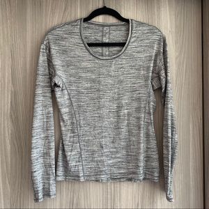Lululemon Long Sleeve Light Grey Tee Top